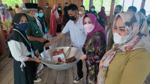 Dinas Koperasi UKM Beri Pelatihan dan Bantu Peralatan untuk Usaha Mikro.