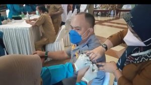 Pemda Parimo Gelar Vaksinasi COVID-19 Dosis Booster untuk Masyarakat Umum dan Lansia