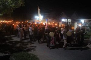Diinisiasi oleh FKMK dan HPA, Ribuan Warga Parigi Ikuti Pawai Obor Sambut Ramadhan