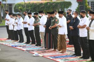Presiden Jokowi: Salat Id dan Mudik Berjalan Lancar