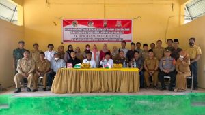 Wabup Kukuhkan Tim Terpadu Kewaspadaan Dini dan FKDM Tingkat Kecamatan