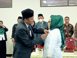 Sayutin Budianto Lantik Isnah Tabagang Sebagai Anleg PAW dari PBB