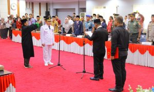 Drs. Moh. Muhclis, MM Resmi Dilantik Sebagai Pejabat Bupati BuoL