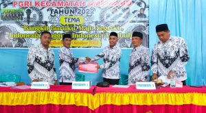 PGRI Cabang Ampibabo Gelar Konfercab