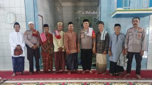 Safari Jumat di Masjid Nurul Khaerat Desa Kalangkangan, Kapolsek Galang: Jadilah Polisi bagi Diri Sendiri dan Lingkungan