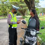 Pelanggaran Lalu Lintas di Parigi Didominasi Pengendara Motor yang Tak Menggunakan Helm