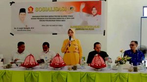 Zalzumida Djanggola Sosialisasikan Raperda Perlindungan Tenaga Kerja di Parigi Moutong