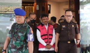Tersangka Kasus BTS Rp 8 T, Menkominfo Johnny G Plate Resmi Ditahan