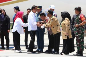 Gubernur Rusdy Mastura Sambut Kedatangan Presiden Jokowi