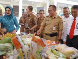 Asisten II Buka Secara Resmi Gerakan Pangan Murah Tingkat Provinsi Sulteng