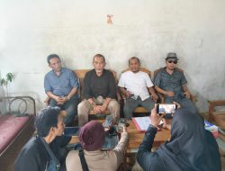 Paslon Erwin – Sahid dan Nizar – Ardi Bakulapor di Bawaslu