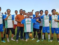 Dari Kebun Durian ke Lapangan Hijau”, Apdurin Sentuh Hati Jurnalis Lewat Sepak Bola