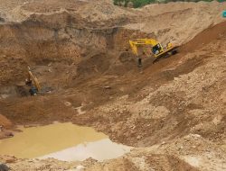 ​Parigi Moutong Dikepung PETI : Emas yang Berkilau di Atas Bumi yang Menangis