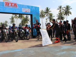 Bupati Erwin Burase Lepas Peserta Bhayangkara Trail Adventure Jelajah Alam Parigi 2
