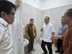 Jeritan dari Bilik Sempit: Bupati Parigi Moutong Geram, 5 WC Puskesmas Sausu Lumpuh Total