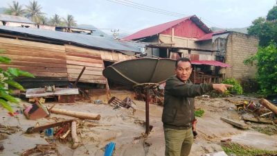 Ketika Sungai Ingkar Janji, Mereka yang Tetap Terjaga di Avolua