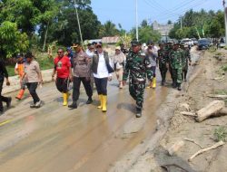 Bupati Erwin Burase Gerak Cepat di Tengah Lumpur Avolua, Hadir Sebelum Harapan Padam
