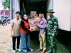 Saat Dapur di Avolua Padam Akibat Banjir , Kadin Parigi Moutong dan PT SPS Datang Membawa Isi Dapur