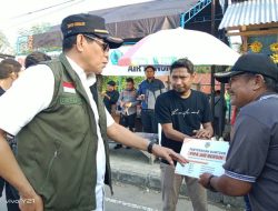 Erwin Burase Pulangkan Air ke Toboli Barat