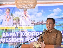 Anwar Hafid: Menjahit Mimpi di Buka Buka